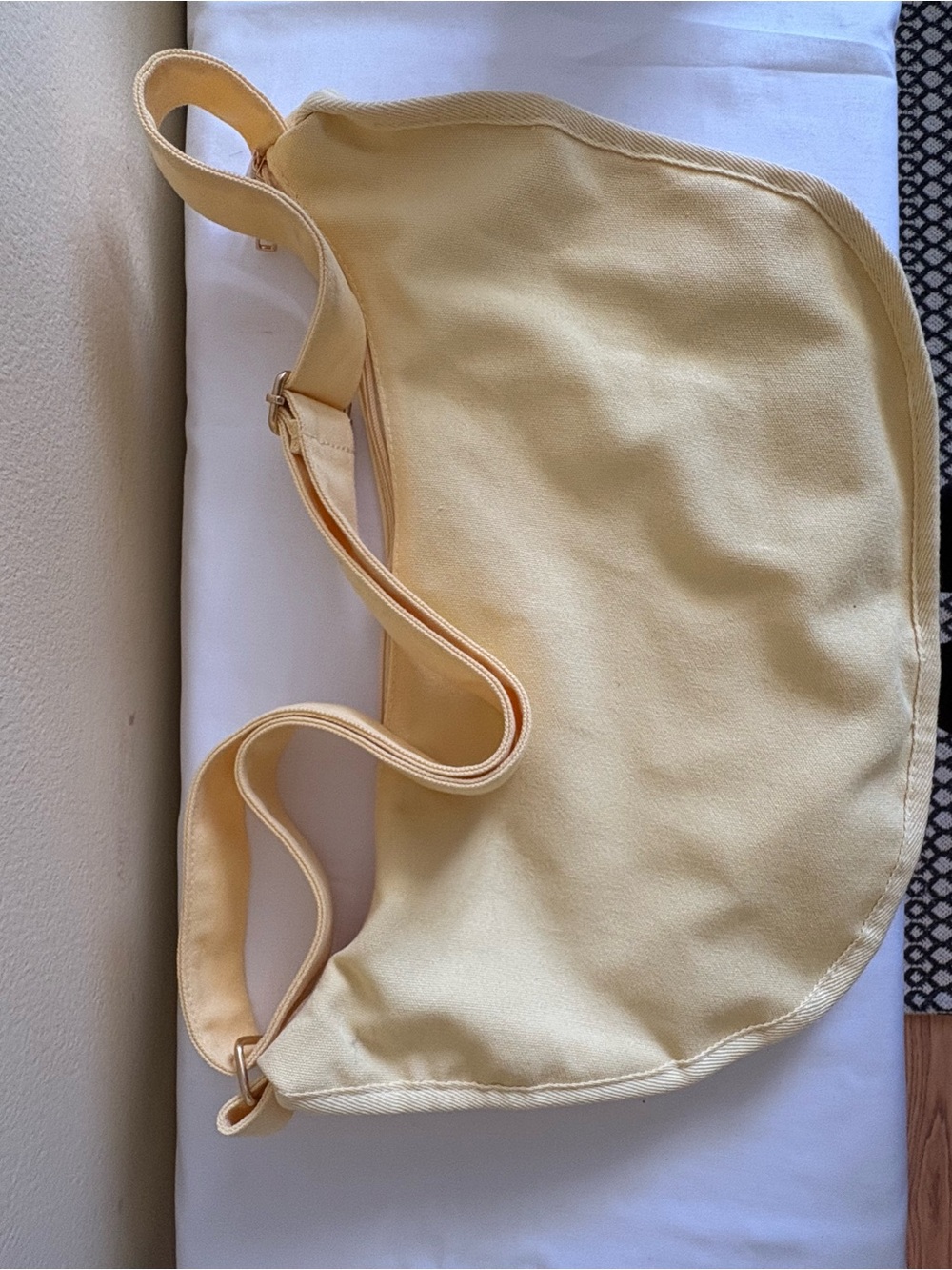 Sunny Tails Canvas Crossbody Bag Yellow Adjustable Strap Minimalist NEW - Picture 3 of 7